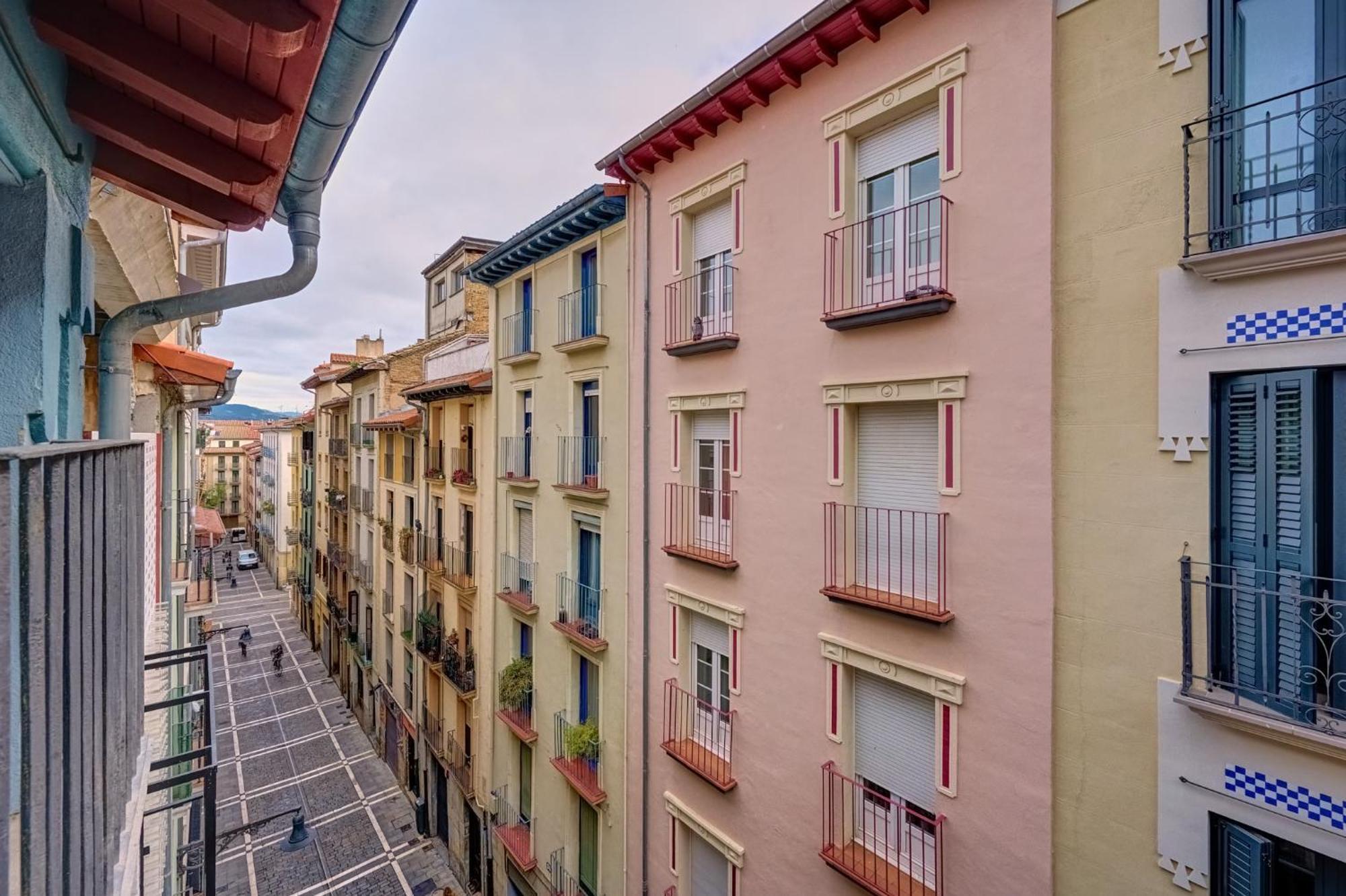 Heart Of Pamplona Apartments I By Clabao Экстерьер фото